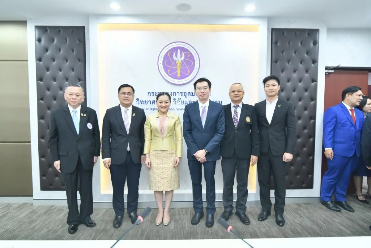 “สุดาวรรณ” แถลงนโยบาย อว. เปิดตัว “1 มหาวิทยาลัย 1 ภารกิจ เพื่อท้องถิ่น”