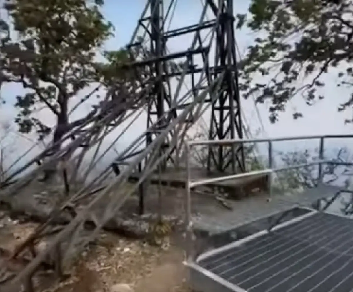 เปิดภาพ! ทหารไทย ทำลายกระเช้า-บันได ตัดเส้นทางกัมพูชาขึ้นภูมะเขือสำเร็จ