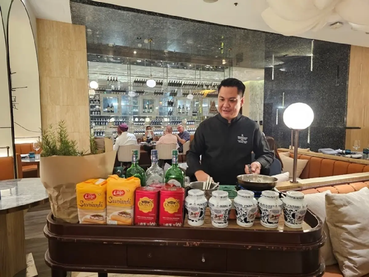 ‘4 เมนูพิเศษ’  ที่ ห้องอาหารลา ทาโวลา (La Tavola) โรงแรมเรเนซองส์ฯ