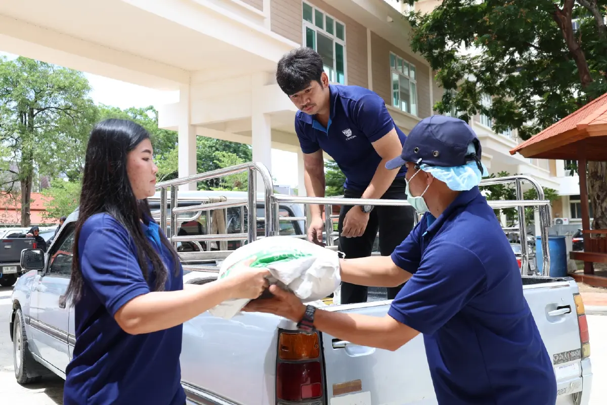 มูลนิธิโอสถสภา ร่วมกับ กระทรวง พม. อบรมและส่งมอบอุปกรณ์ประกอบอาชีพให้ผู้พิการ