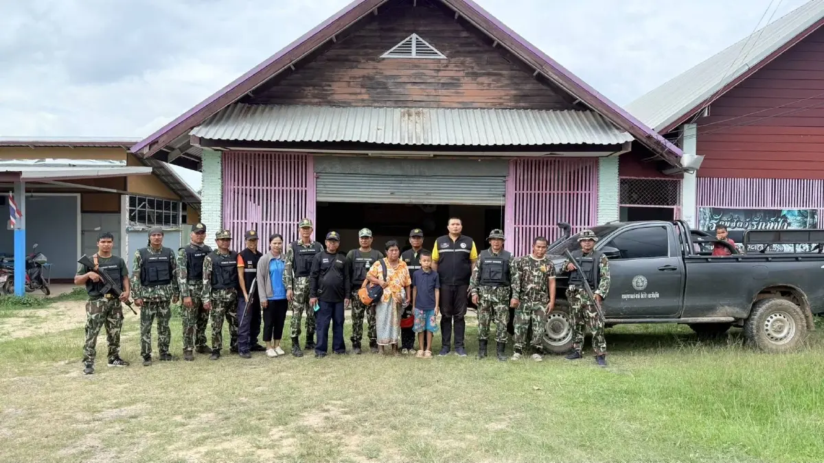 ชายแดนเดือด ขสป. ระดมพล พิทักษ์หมู่บ้าน ศรีสะเกษ-อุบลฯ ให้ปลอดภัย