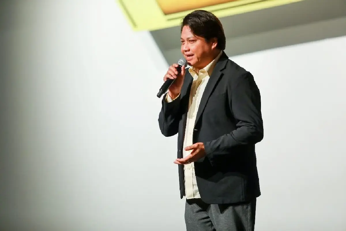 วันภาษาไทยแห่งชาติ ทชภณ – ใบเฟิร์น คว้ารางวัลใช้ภาษาไทยดีเด่น