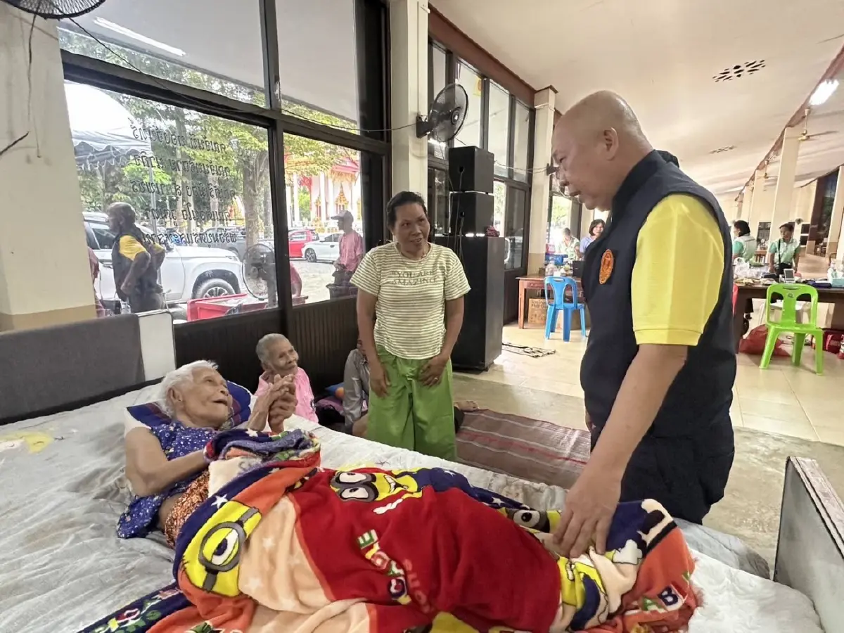 วุฒิสภา ลงพื้นที่ ให้กำลังใจชาวตราด ที่ได้รับผลกระทบเหตุชายแดน