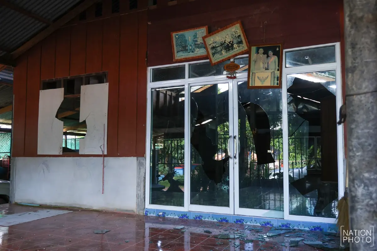 เปิดภาพความเสียหาย บ้านเรือนพังยับ หลังกัมพูชายิงจรวด BM-21 โจมตี