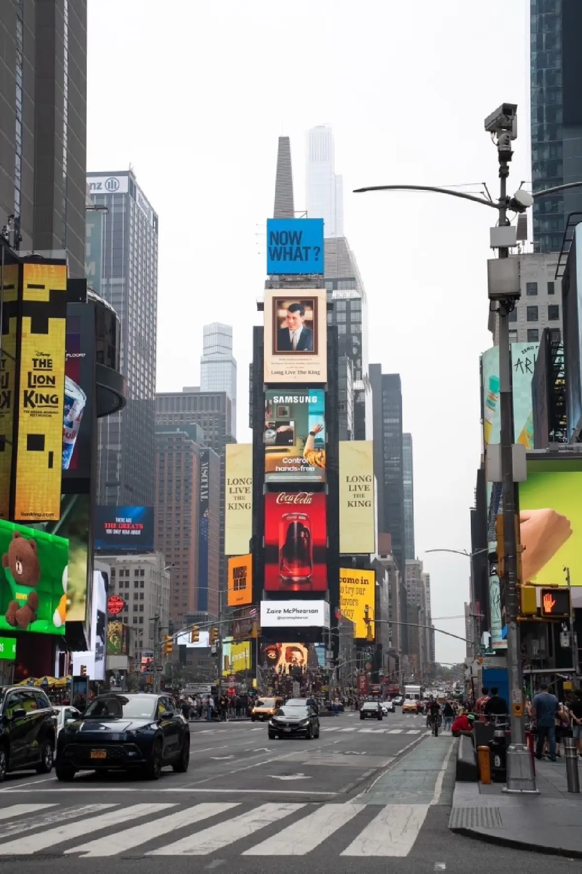 พระบารมีแผ่ไพศาล พระบรมฉายาลักษณ์ ในหลวง ร.10 ประดับบนไทม์สแควร์