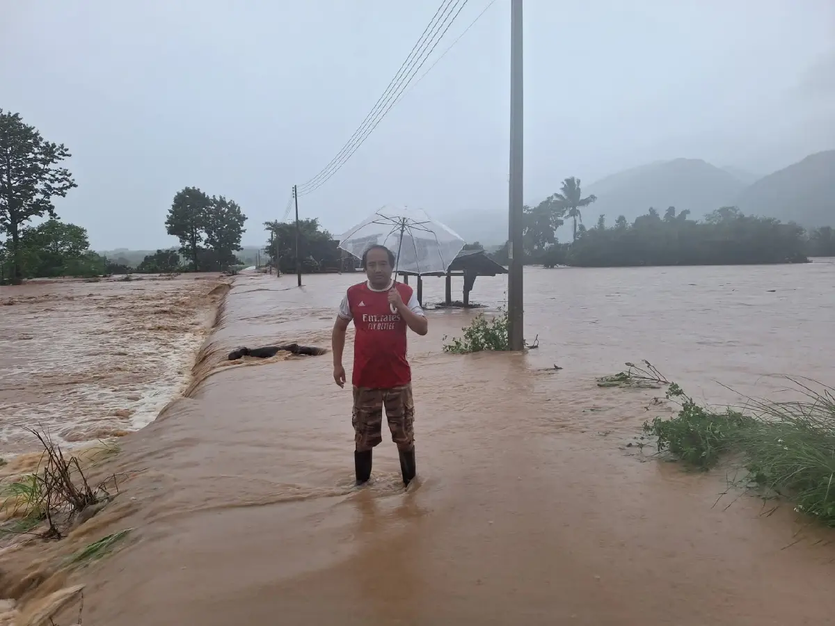 น่านวิกฤต ฝนตกหนัก น้ำน่านทะลักล้นตลิ่ง 4 ซม เตือน 7 ชม. ถึงตัวเมือง