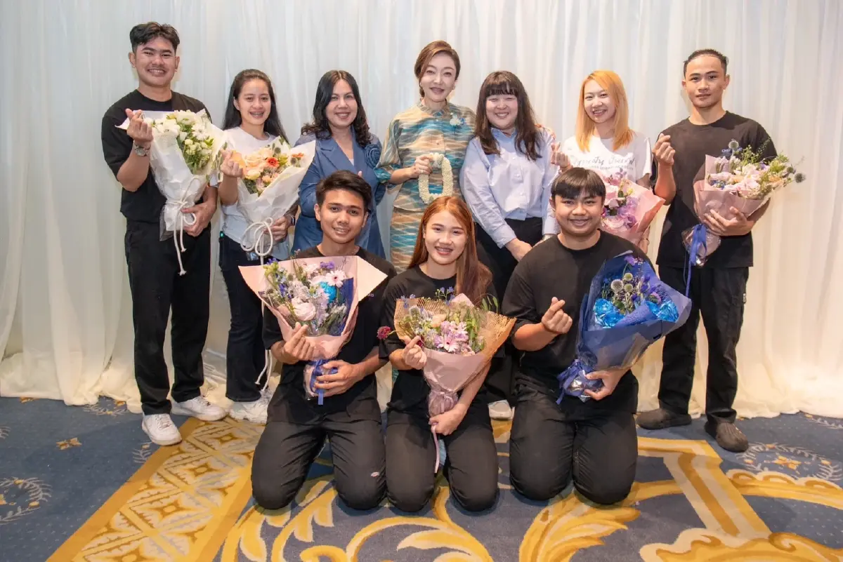 'มาริษา เจียรวนนท์' เข้ารับพระราชทานรางวัลแม่ดีเด่นแห่งชาติ 2568