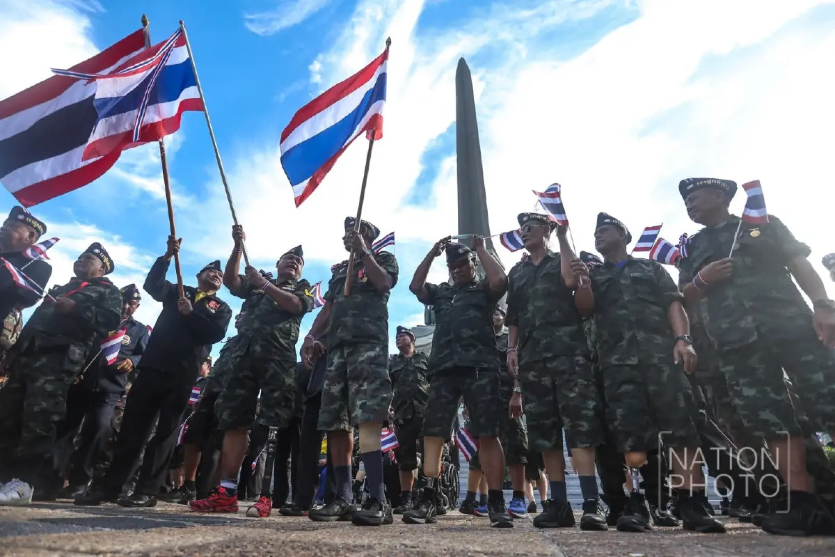 'ทหารผ่านศึก' รวมพล อนุสาวรีย์ฯ ปกป้องแผ่นดิน ส่งใจถึงแนวหน้า สดุดีผู้กล้า
