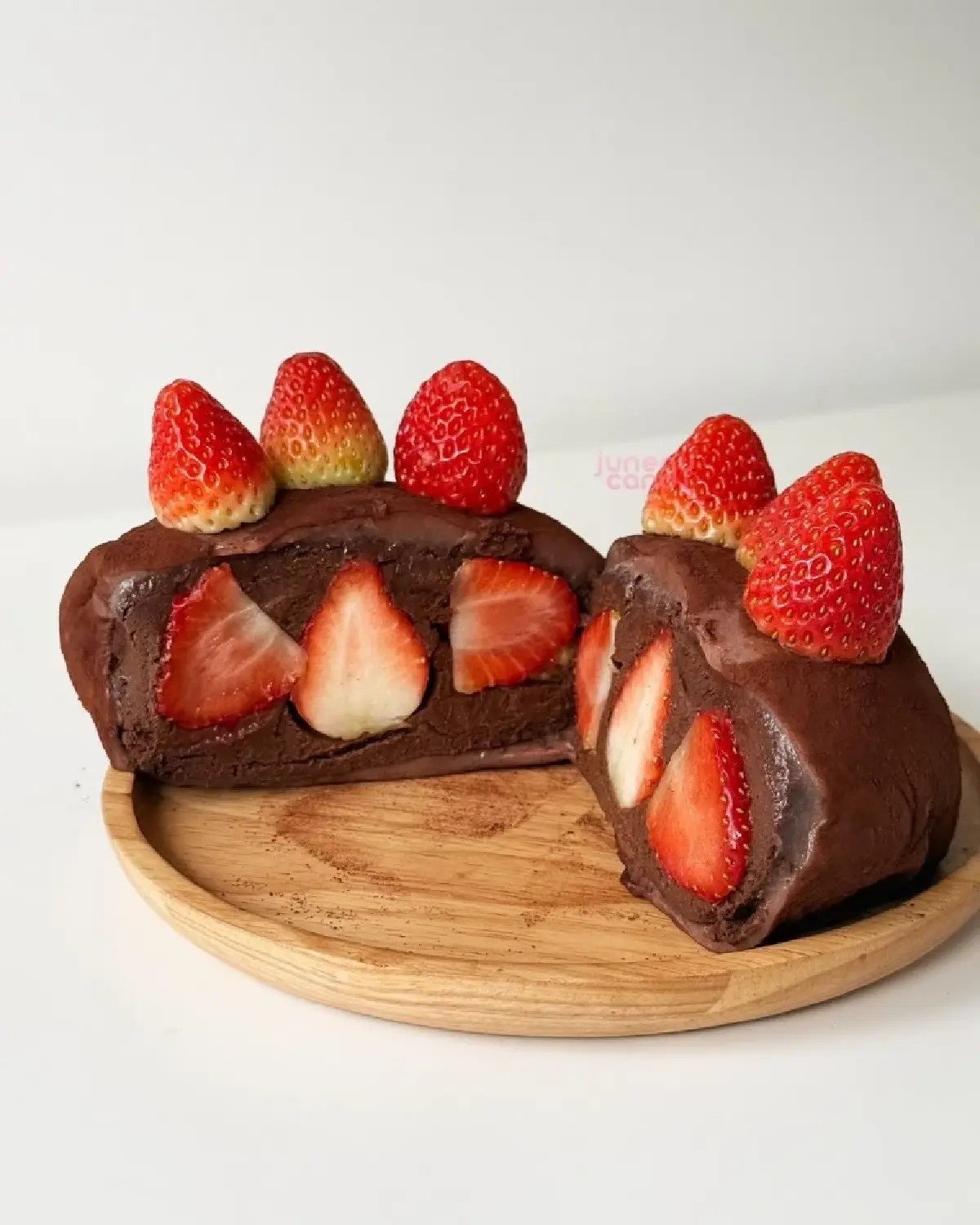 ‘จูนปัง’ ยืนหนึ่งบรรทัดทอง ขายได้มากสุดวันละ ‘150,000 บาท’ จ่อขยายขึ้นห้างอีก 1-2 สาขาในปีนี้