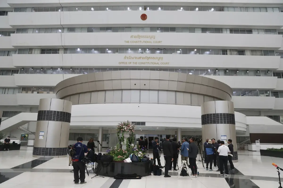 ไขปม ‘แพทองธาร’ ชิงลาออก  คดีคลิปเสียงทางเลือก ‘ทาง(ไม่)รอด’?