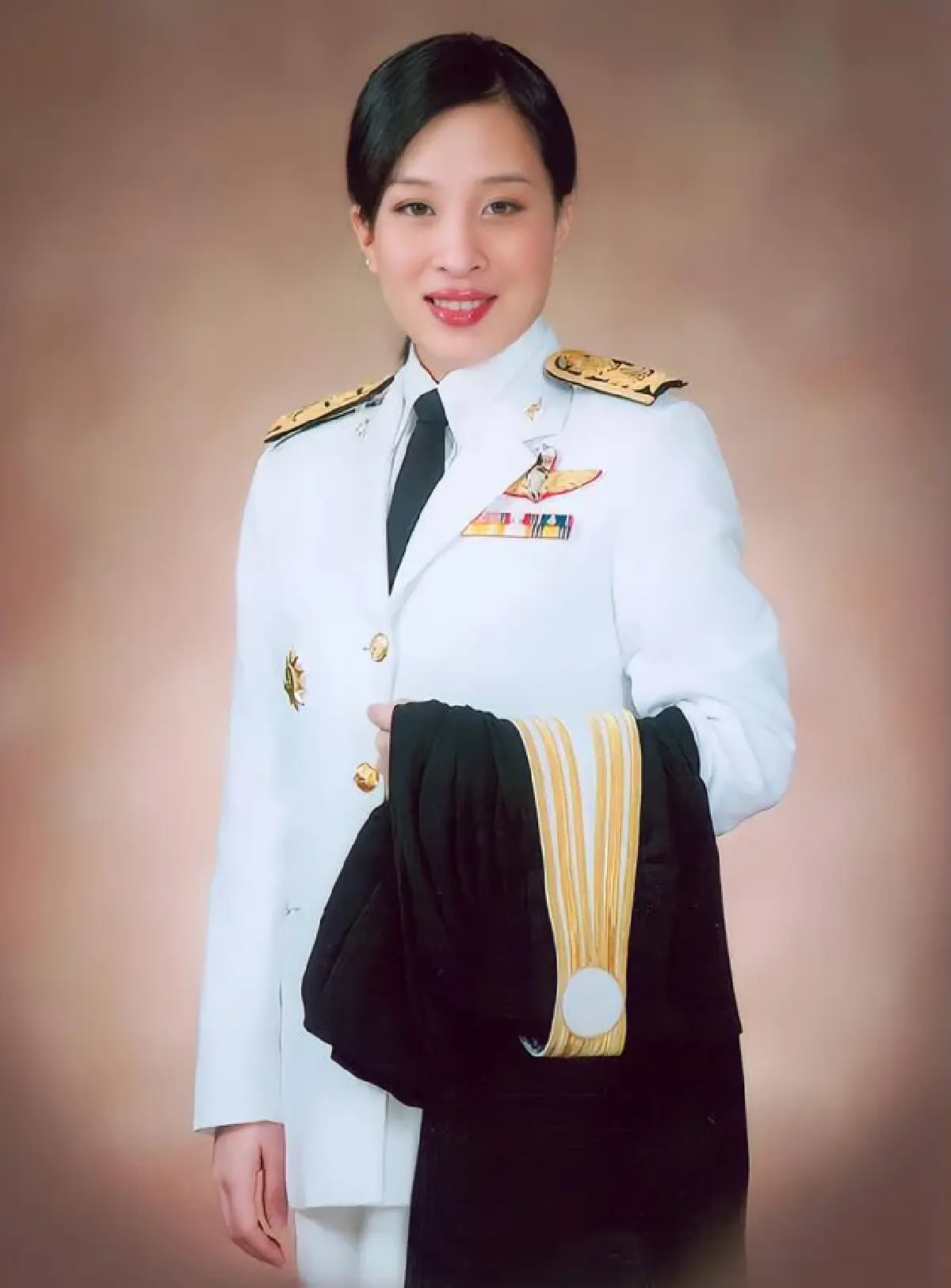 พระประวัติ สมเด็จพระเจ้าลูกเธอ เจ้าฟ้าพัชรกิติยาภาฯ เจ้าฟ้าของปวงชน
