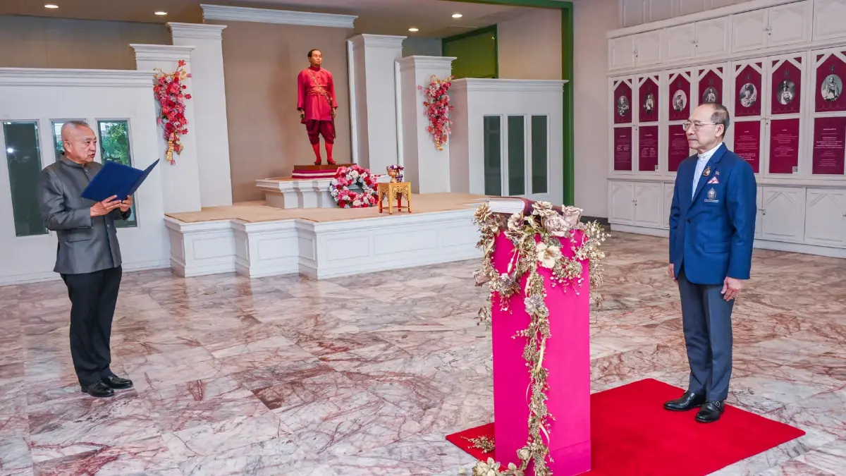 งานสัปดาห์หนังสือ พระราชนิพนธ์ 'สมเด็จพระมหาธีรราชเจ้า'