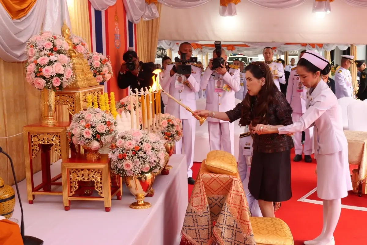 กรมพระศรีสวางควัฒน วรขัตติยราชนารี ทรงเปิดอาคารศูนย์วิจัยและพัฒนาชีววัตถุ สถาบันวิจัยจุฬาภรณ์