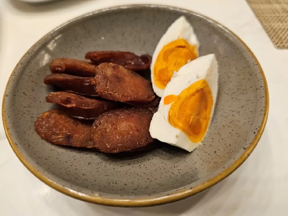 ‘เซตอาหารไทย’  ห้องอาหารเรือนต้น โรงแรมมณเฑียร สุรวงศ์ กรุงเทพฯ