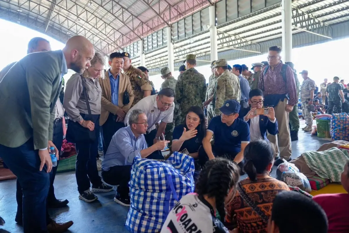 กต.พา ‘ผู้ช่วยทูตทหาร’ ลงชายแดน พิสูจน์ผลกระทบ ‘กัมพูชา’ โจมตีพลเรือน