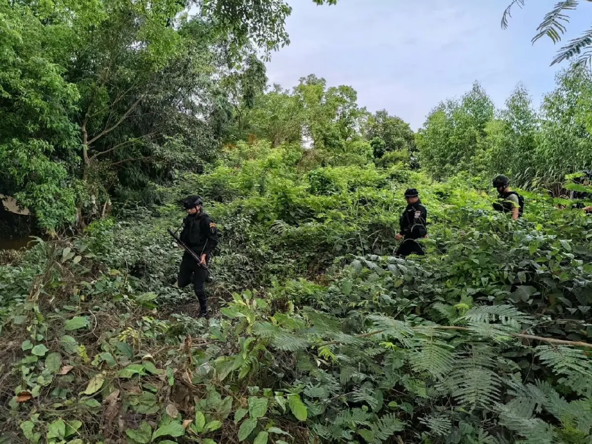 ไหนบอกแบนสินค้าไทย! ทหารยึดเพียบ สินค้าอุปโภค-บริโภค ลักลอบส่งเขมร