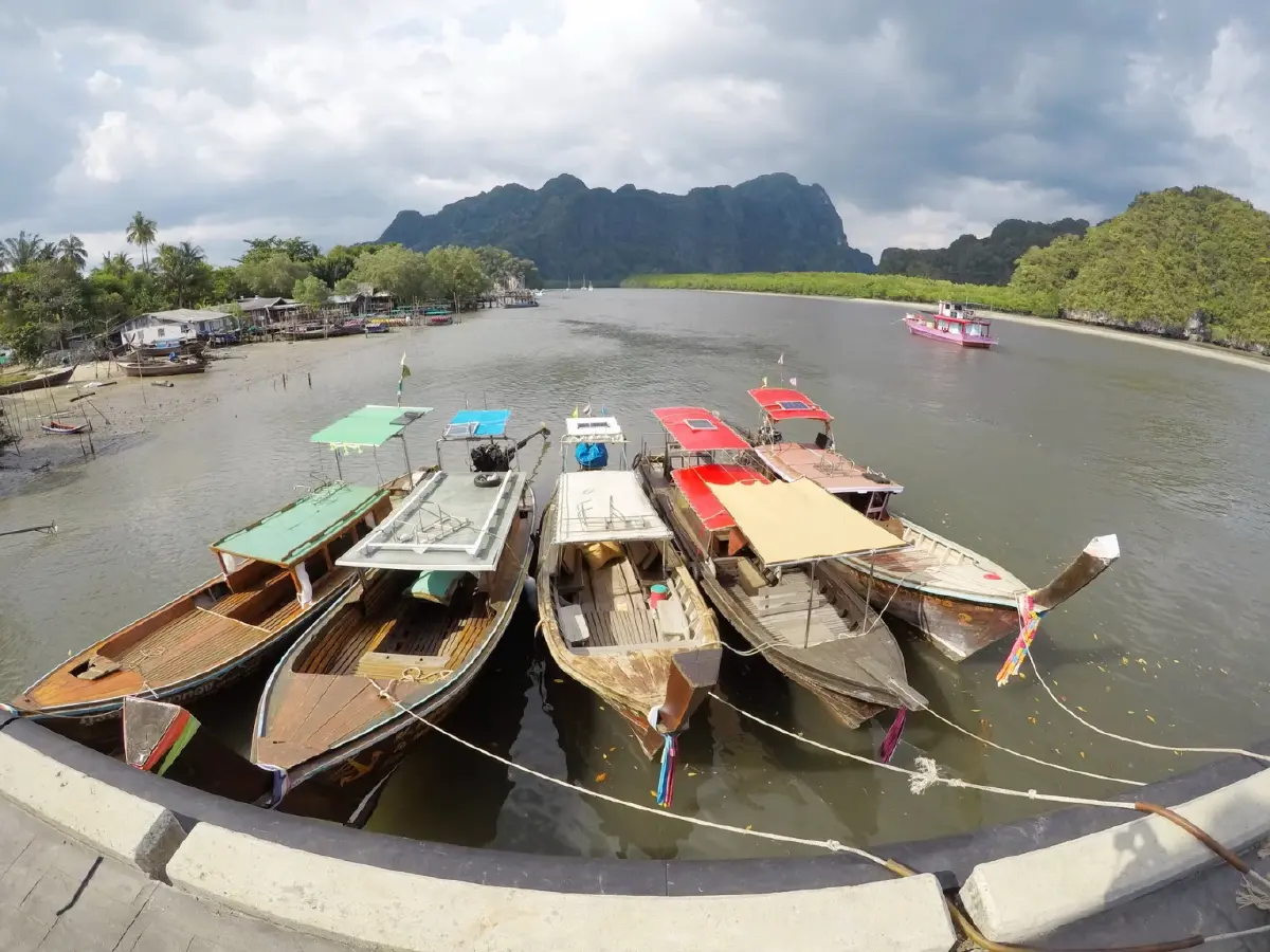 สุดแผ่นดินที่... แหลมสัก