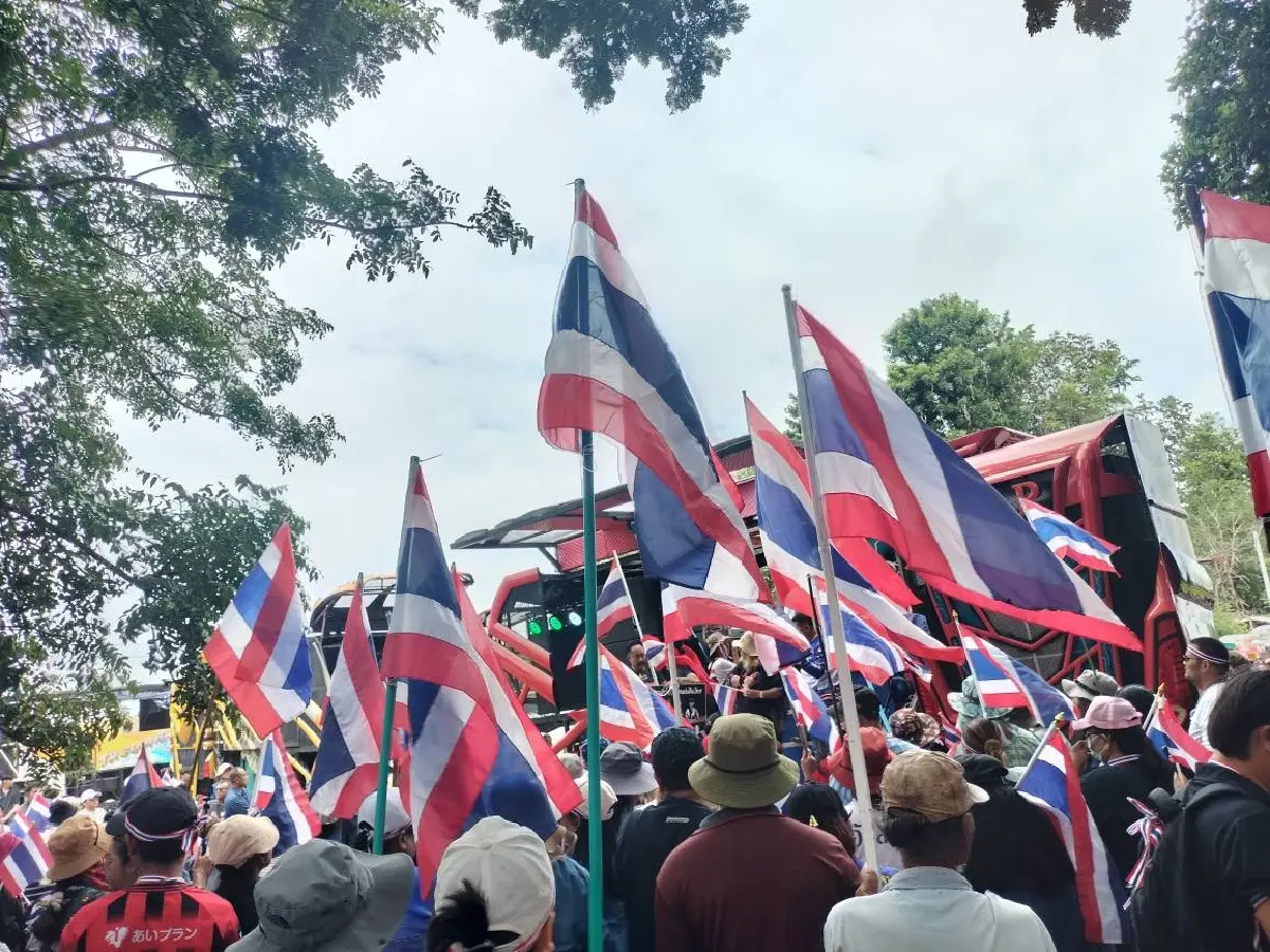 ปฏิบัติการแสดงสัญลักษณ์เพลงชาติไทย ดังก้องบ้านหนองจาน สระแก้ว