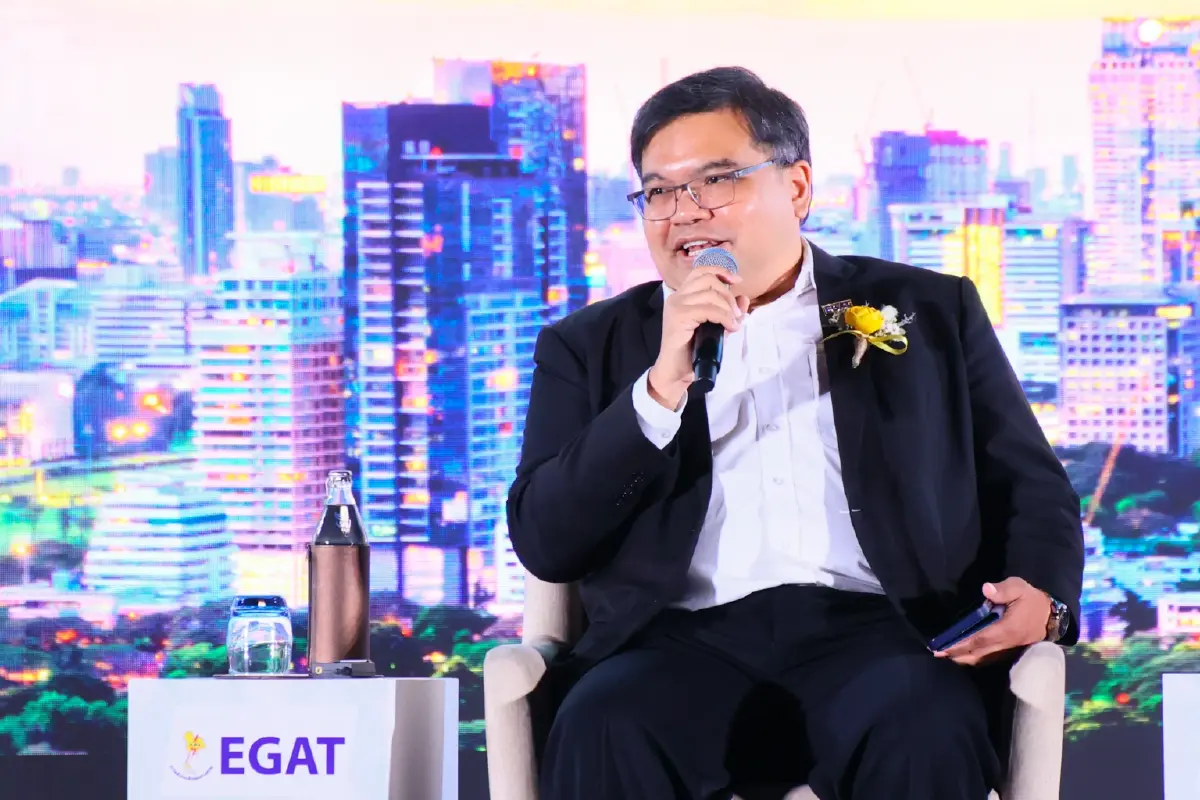 กฟผ. พลิกโฉมระบบไฟฟ้า โชว์นวัตกรรมขึงสายส่งไฟฟ้าแรงสูง 'ไม่ดับไฟ'