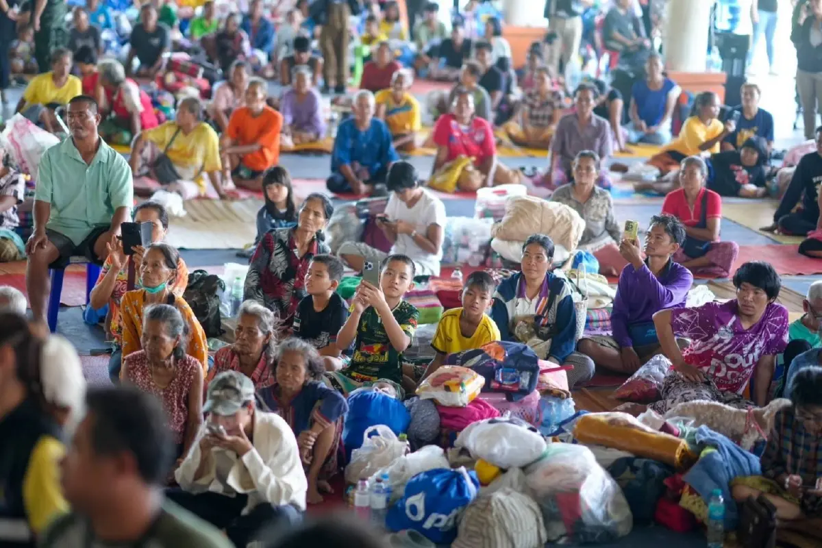 กต.พา ‘ผู้ช่วยทูตทหาร’ ลงชายแดน พิสูจน์ผลกระทบ ‘กัมพูชา’ โจมตีพลเรือน