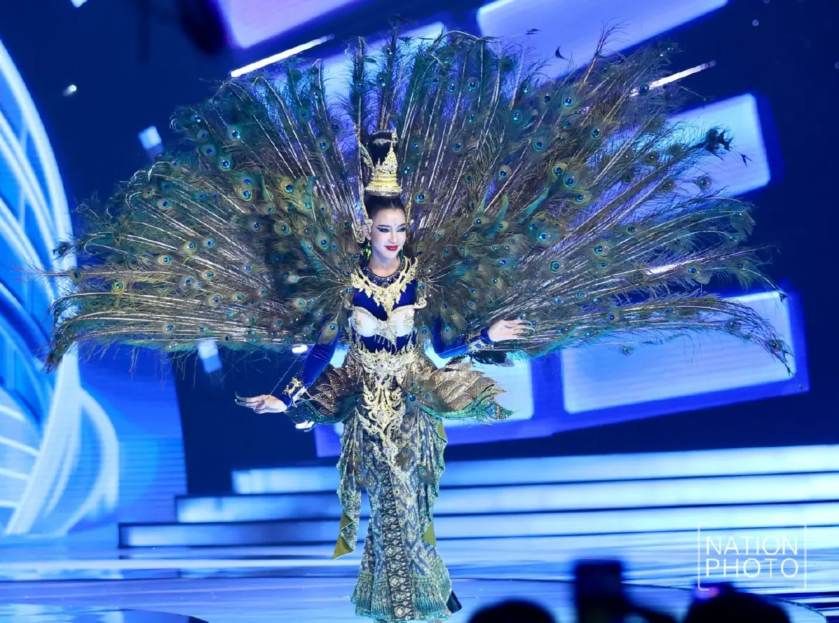 เผยโฉม ชุดประจำชาติ Miss Universe Thailand 2025 เฉิดฉายเวทีจักรวาล