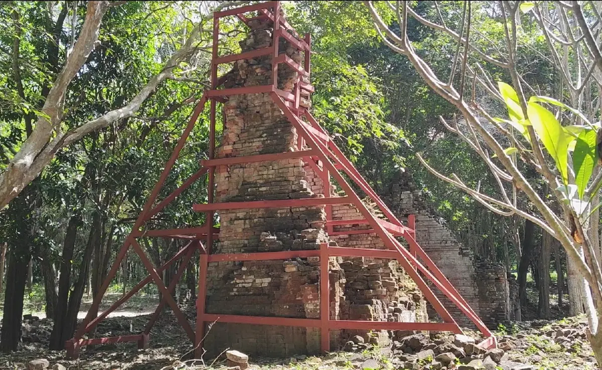 บายแบก...ปราสาทติดชายแดน