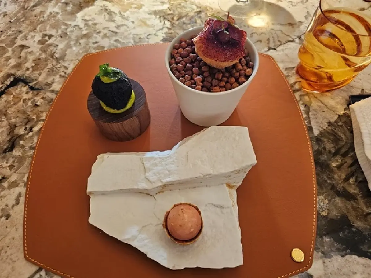 รสชาติ ‘อาหารฤดูร้อน’ ที่ Gaggan at Louis Vuitton โดยเชฟ Gaggan