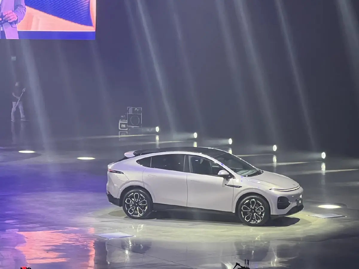 XPENG G6 ปรับโฉม เพิ่มรุ่น AWD ครั้งแรก ราคาถูกกว่ารุ่นเดิม  