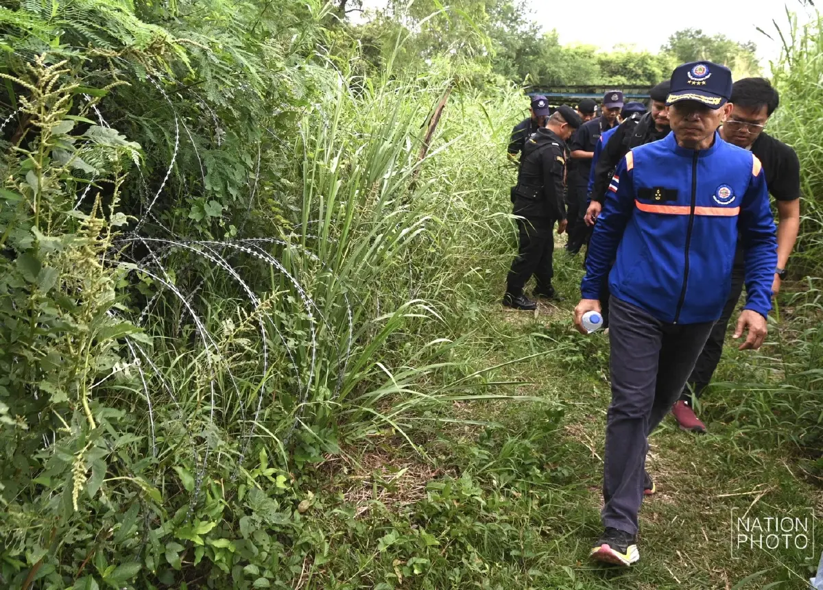 กองทัพไทย เคาะสร้างรั้วถาวร ชายแดนไทย–กัมพูชา จุดแรก 10 กม.