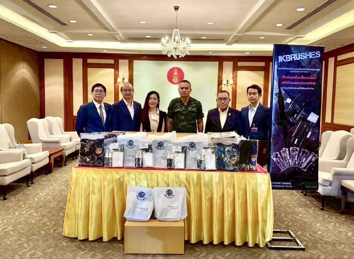 มทภ.2 ขอบคุณ ธารน้ำใจทุกภาคส่วน มอบสิ่งของหนุนภารกิจชายแดนไทย-กัมพูชา