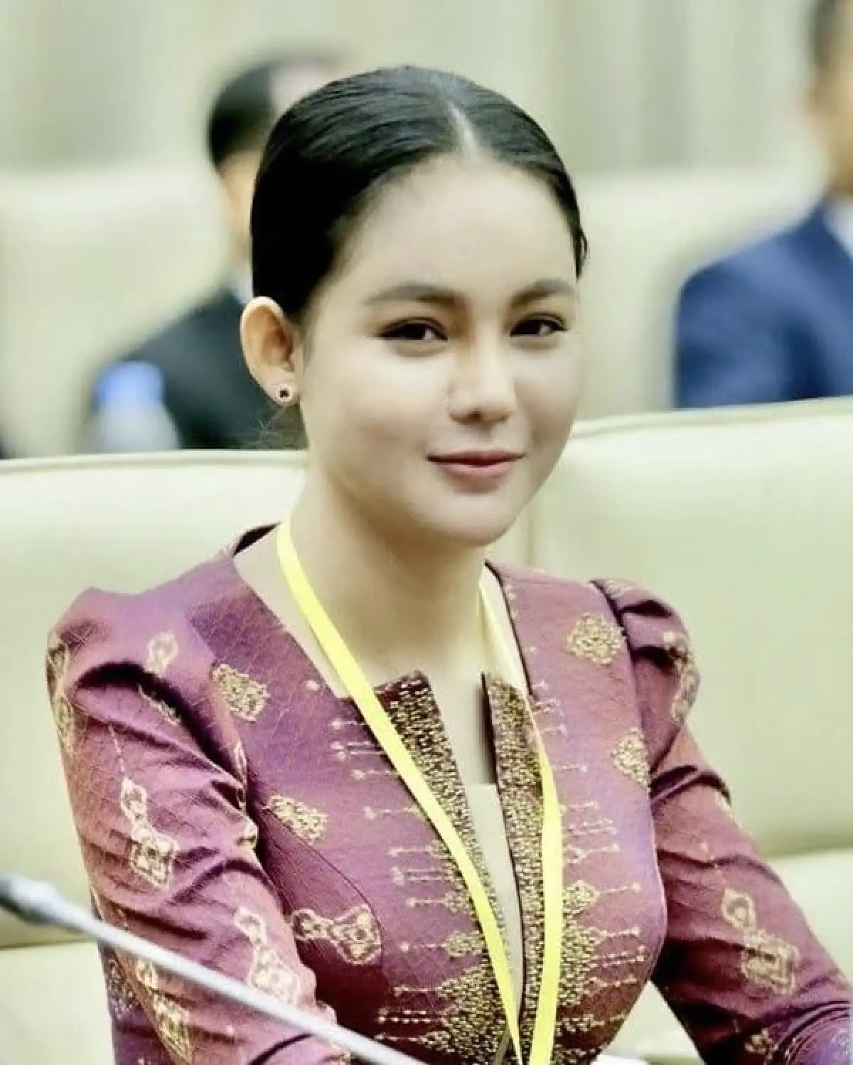 'ธี โสวันทา-มาลี โสเจียตา' ดอกไม้ในระบอบ 'ฮุนเซน'