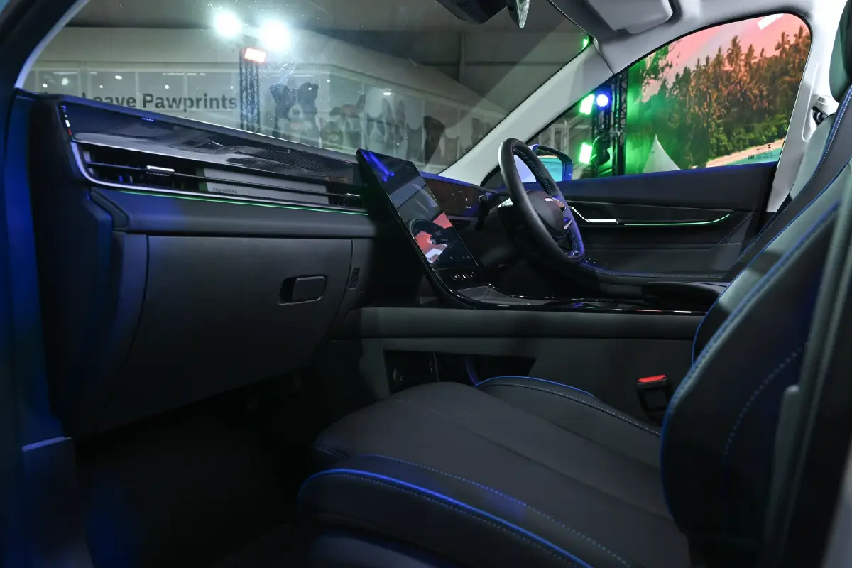 โอโมด้า แอนด์ เจคู่ เปิดศึก ส่ง JAECOO 5 EV ราคาพิเศษ เริ่ม 549,000 บาท