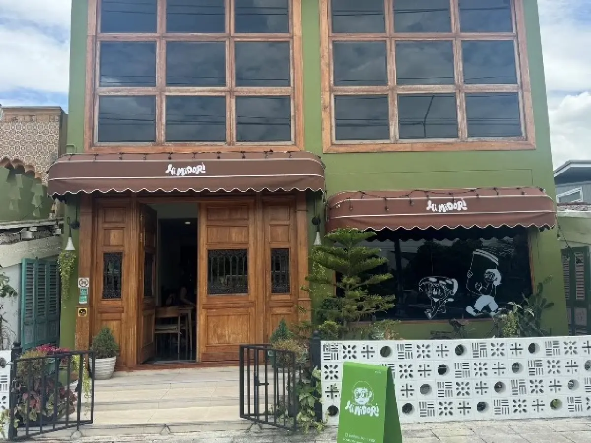 Himidori (ฮายมิโดริ) คาเฟ่ฮาลาล สไตล์ญี่ปุ่นปนฝรั่ง ย่านประเวศ