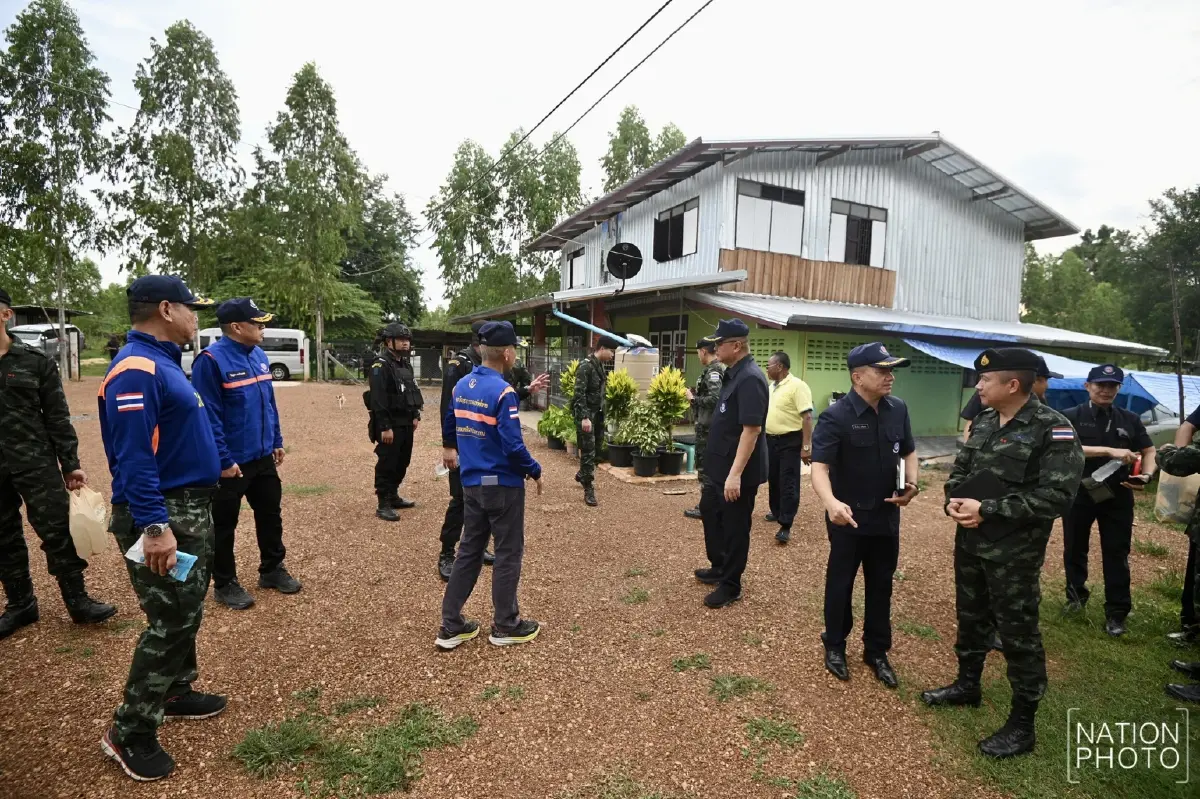 กองทัพไทย เคาะสร้างรั้วถาวร ชายแดนไทย–กัมพูชา จุดแรก 10 กม.