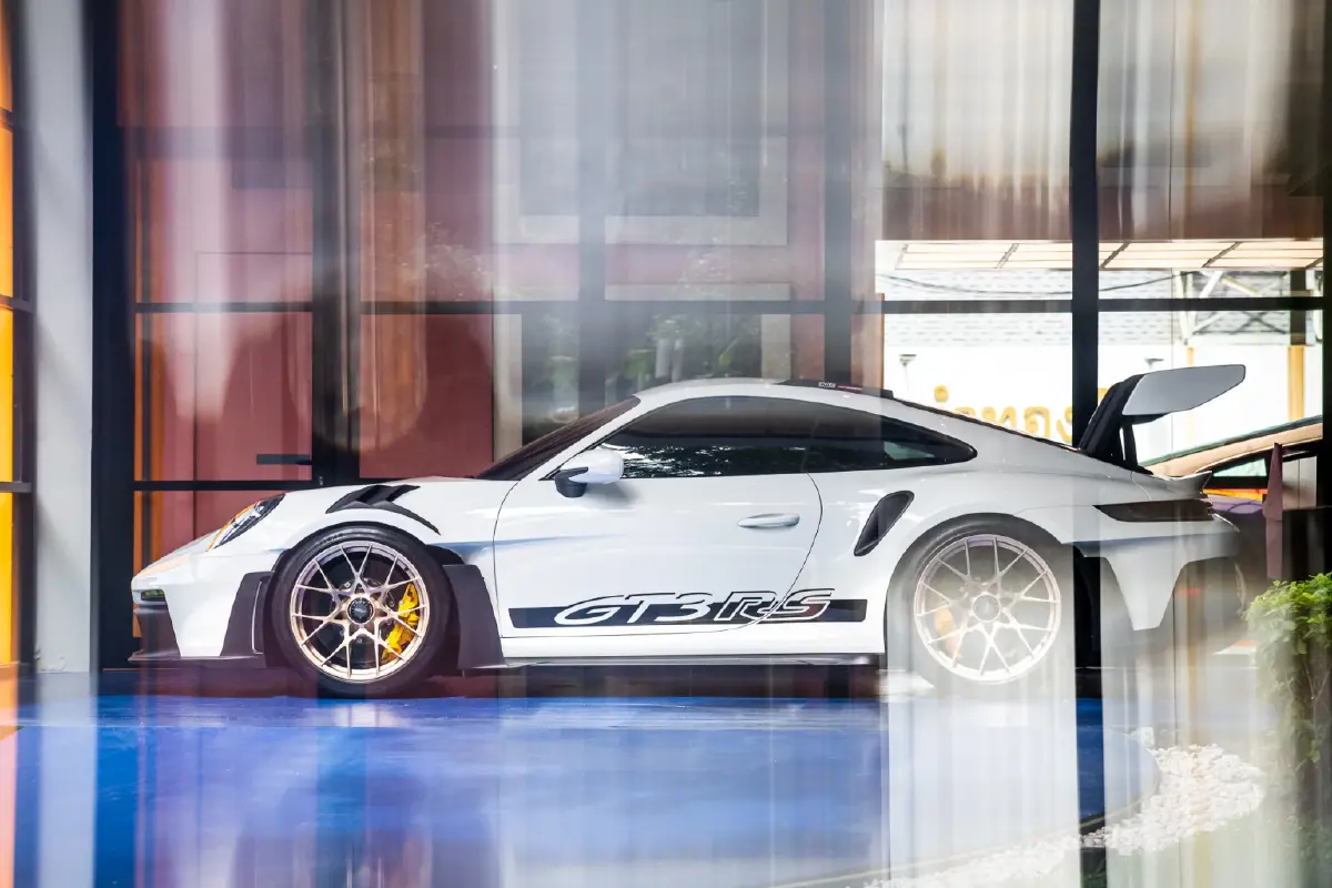 Curvistan Bangkok เปิดนิทรรศการ 'Raceborn' ฉลองครบ 1 ปี Porsche
