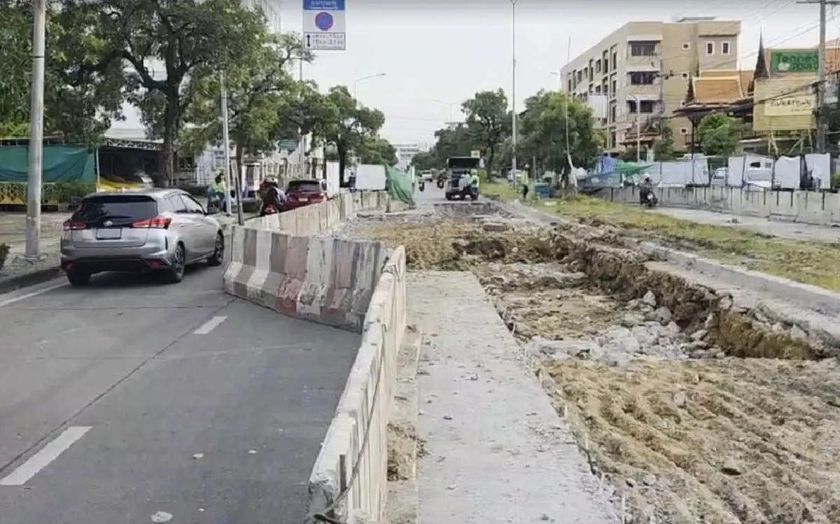 เช็กเส้นทางรถติดเพิ่ม ปิดถนนถาวรธวัช 2 สัปดาห์ เทคอนกรีต 2 ช่อง