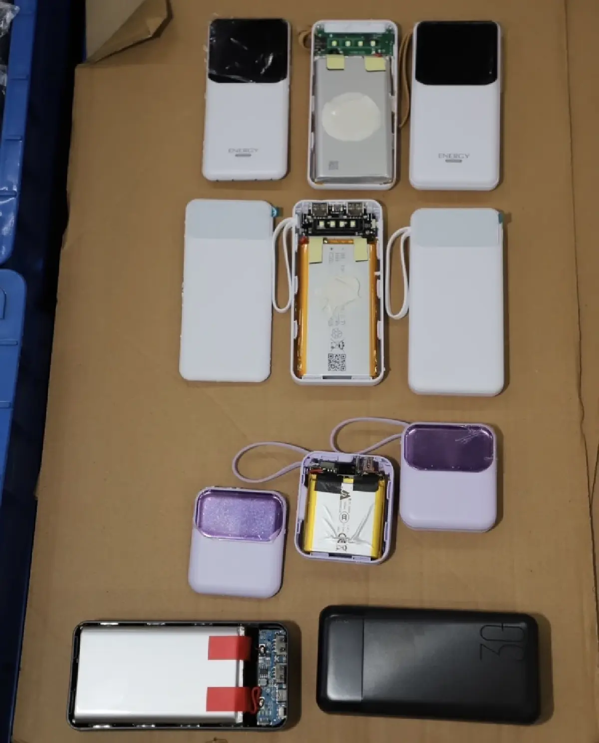 'เอกนัฏ' ส่งสุดซอยบุกยึด เซลล์แบตเตอรี่ - พาวเวอร์แบงค์ ไร้ มอก.