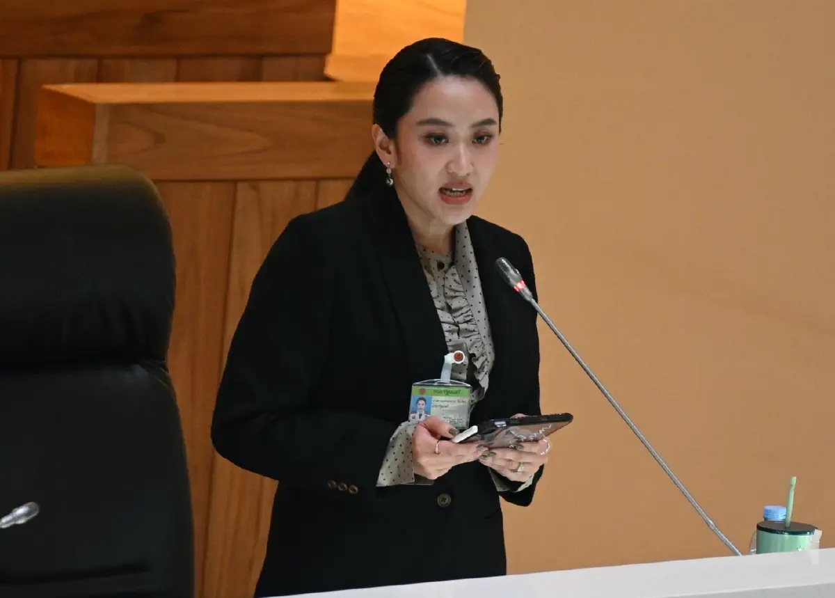 'รัฐบาล-พท.‘ ฝ่าเกม 'สภาฯล่ม’  2 ปี ‘รื้อ-เร่ง’กฎหมายเรือธง