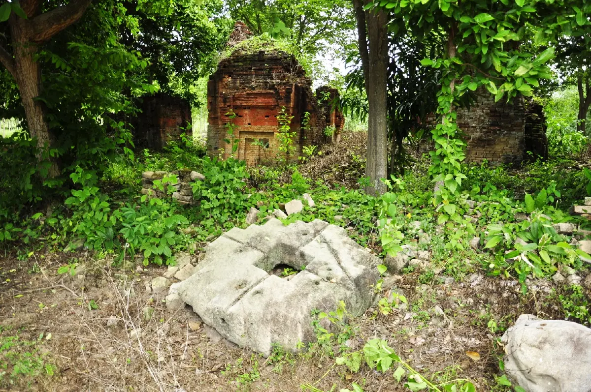 บายแบก...ปราสาทติดชายแดน