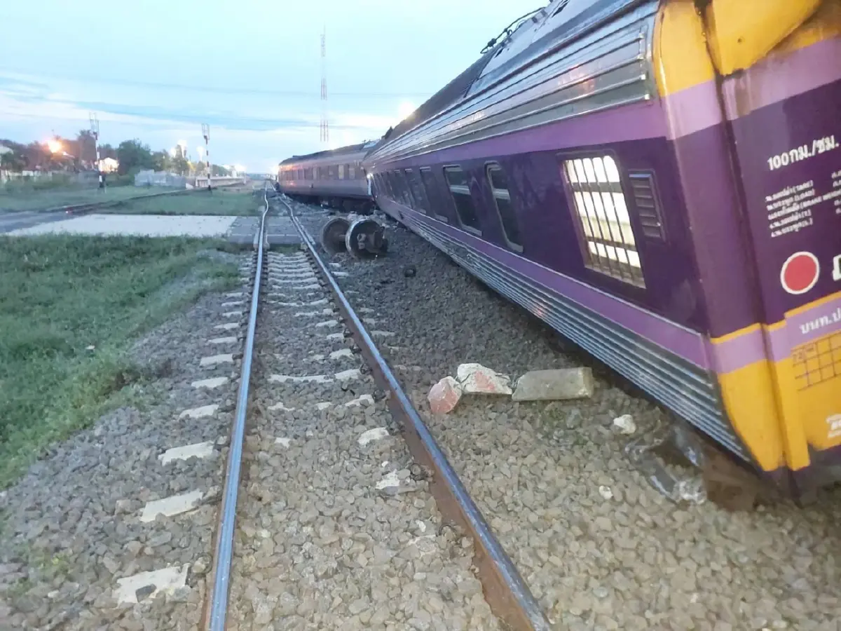 คืบหน้า รถไฟตกราง ข.38 (สุไหงโก-ลก - กรุงเทพอภิวัฒน์) บาดเจ็บอื้อ