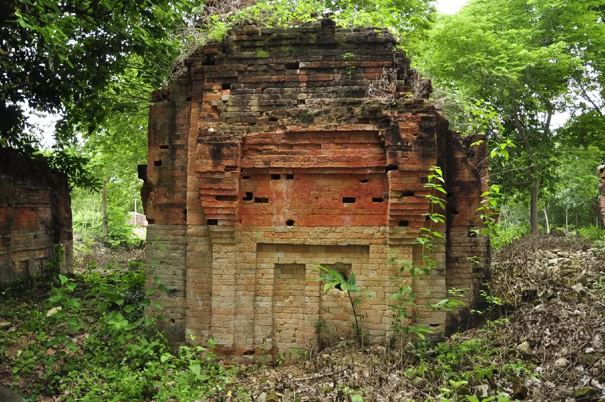 บายแบก...ปราสาทติดชายแดน