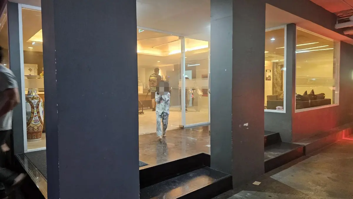 ด่วน เกิดเหตุ ไฟไหม้โรงแรมหรู สุขุมวิท 39 เขตวัฒนา อพยพหนีตายวุ่น