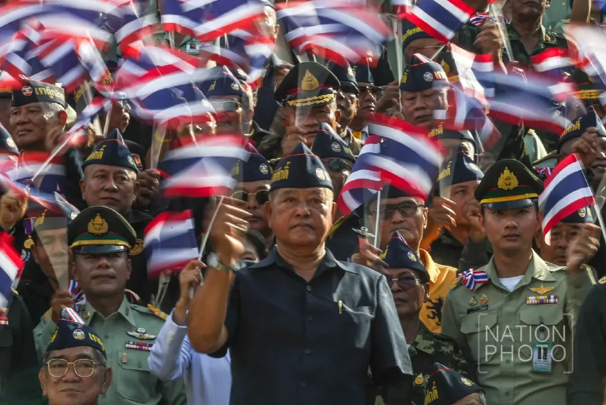 'ทหารผ่านศึก' รวมพล อนุสาวรีย์ฯ ปกป้องแผ่นดิน ส่งใจถึงแนวหน้า สดุดีผู้กล้า