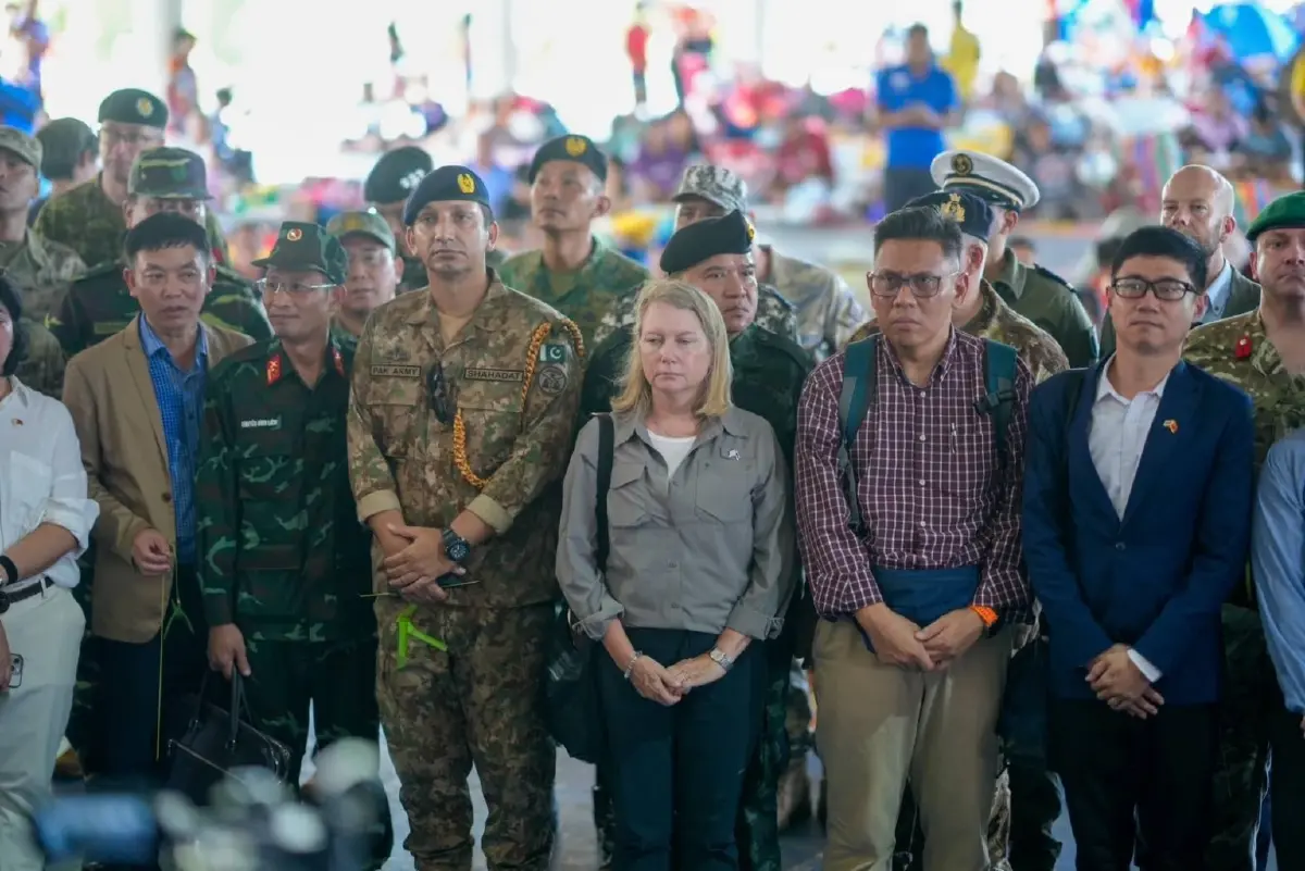 กต.พา ‘ผู้ช่วยทูตทหาร’ ลงชายแดน พิสูจน์ผลกระทบ ‘กัมพูชา’ โจมตีพลเรือน