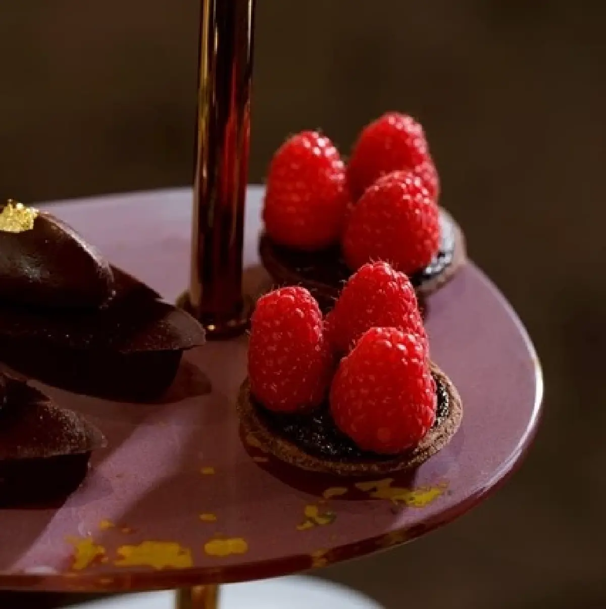 'ชุดน้ำชายามบ่าย' ขนมหวาน สุดพิเศษ โดย 'เชฟลอว์เรนซ์ โบโบ'