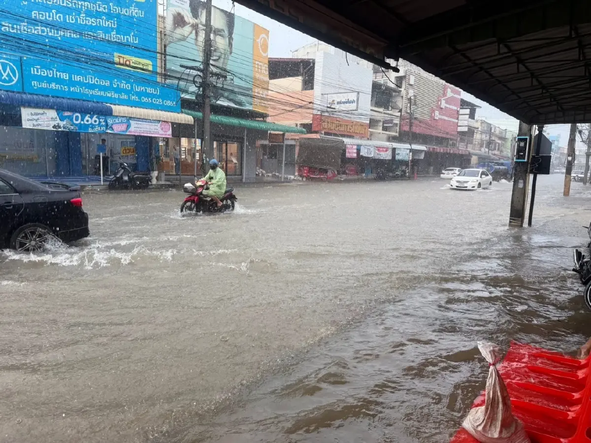 พายุโซนร้อนรุนแรงคาจิกิ ถล่มแพร่ น้ำท่วมหลายจุด ประกาศปิดถนน