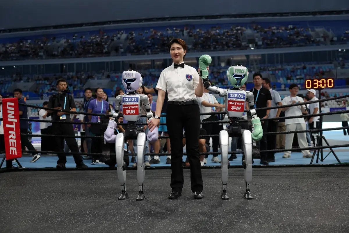 ชมภาพ 'แข่งโอลิมปิกส์หุ่นยนต์' ที่จีน โชว์ความล้ำ 'ฮิวมานอยด์' ยุคใหม่