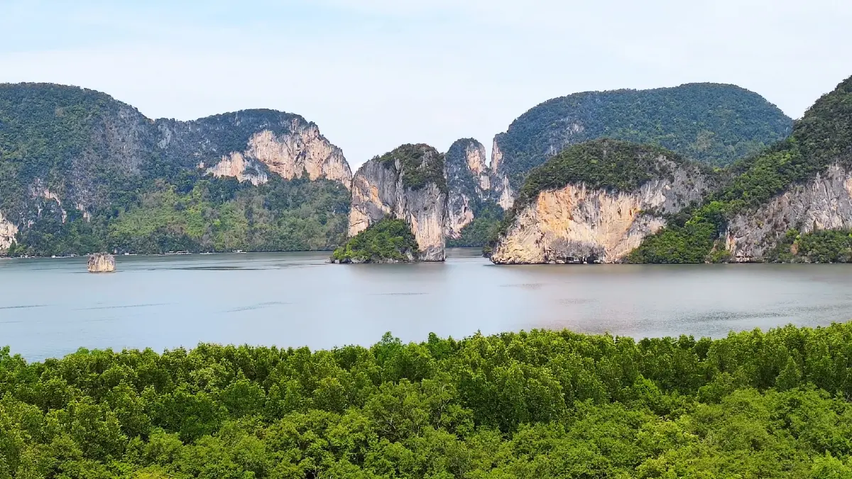 สุดแผ่นดินที่... แหลมสัก