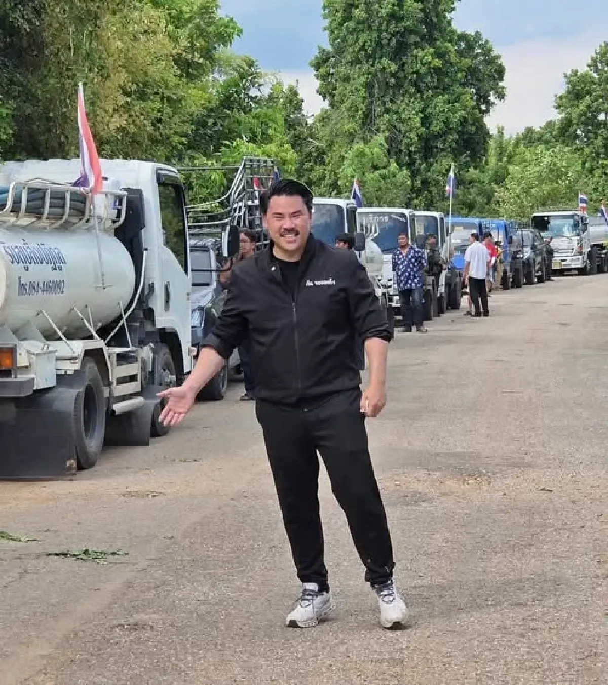 อัปเดต เขมรท้ารถดูดส้วม กันจอมพลังผิดสัญญา เสธ.เบิร์ดชี้จำเป็นทหารจะใช้