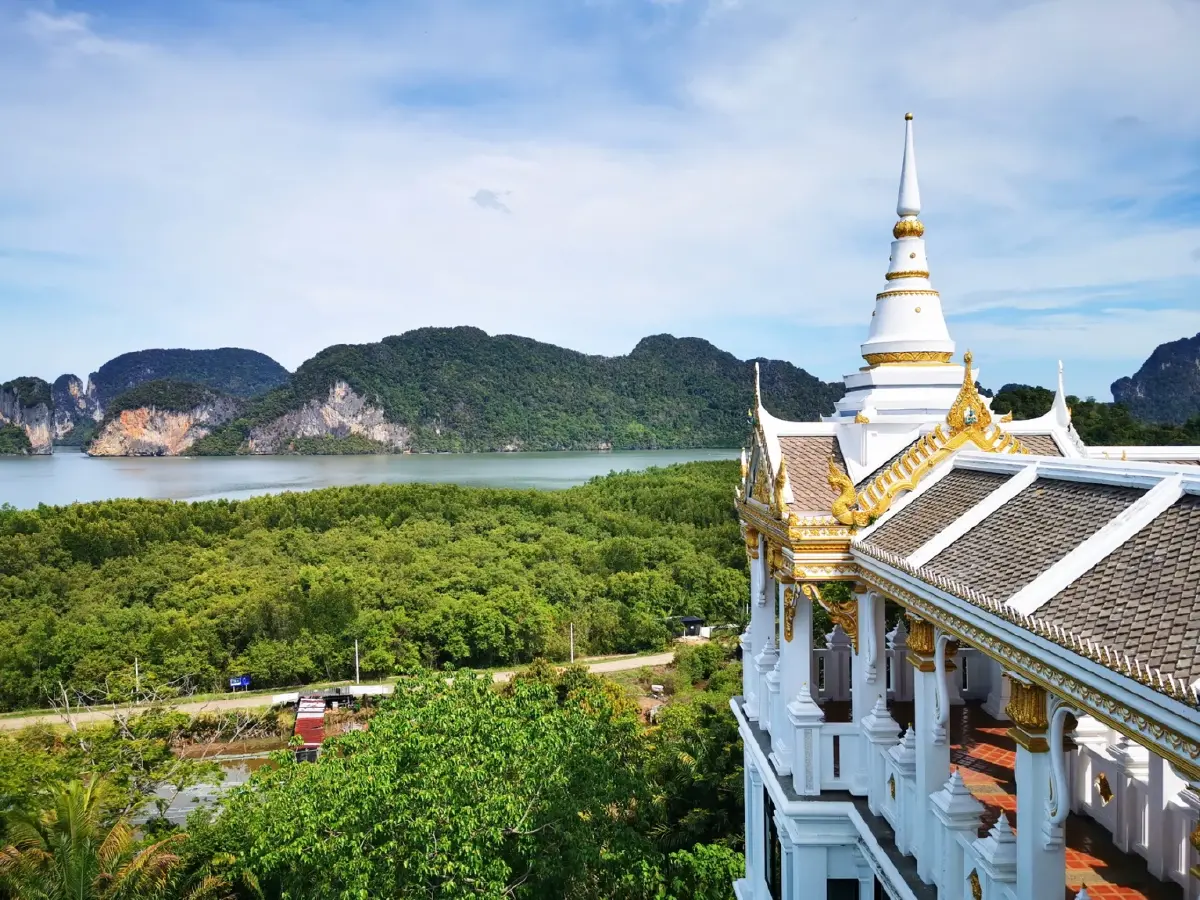 สุดแผ่นดินที่... แหลมสัก